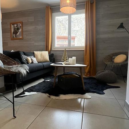 Jaune Genepi - 4 Personnes - 49M2 Et 17M2 Terrasse Валуар Экстерьер фото